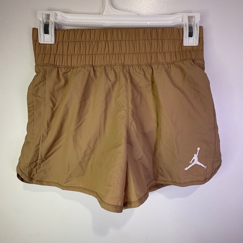 Air Jordan Girl's jumpman jordan legend md brown shorts 10-12 y/o